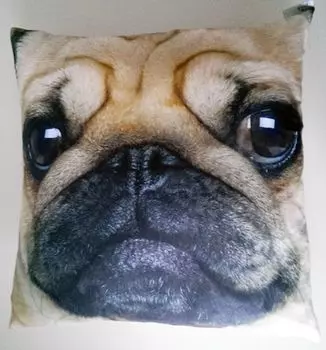 Фотопринт на подушке для собаки Мопс 47х47 см Puckator
