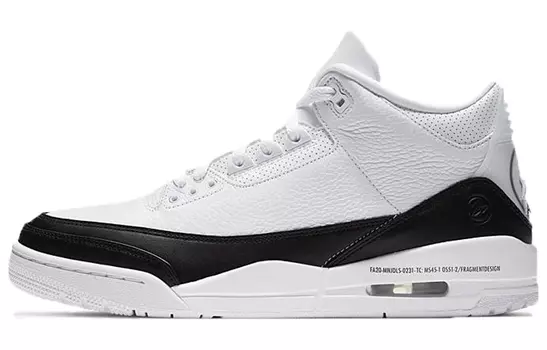 Фрагмент дизайна Jordan 3 Retro белый