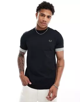 Fred Perry – черная футболка с контрастными манжетами