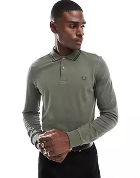 Fred Perry — зеленая рубашка-поло цвета хаки с длинными рукавами и двойным краем