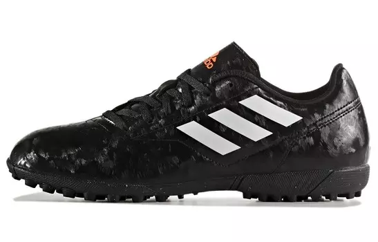 Футбольные бутсы Conquisto мужские низкие черные/белые Adidas