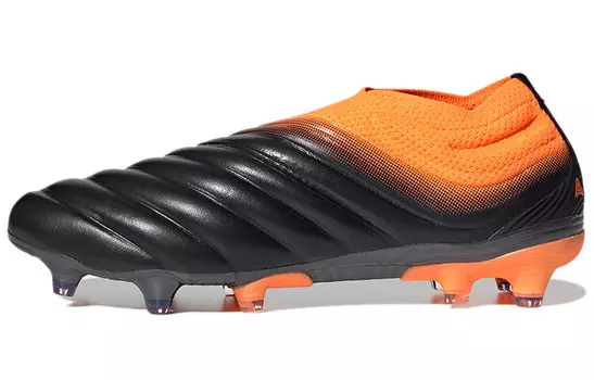 Футбольные бутсы Copa мужские низкие черные/оранжевые Adidas