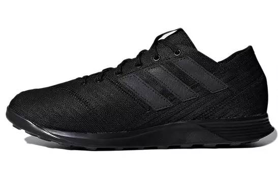 Футбольные бутсы Nemeziz мужские низкие черные Adidas