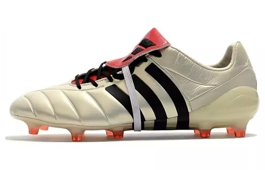 Футбольные бутсы Predator Mania мужские с низким верхом цвета шампанского Adidas