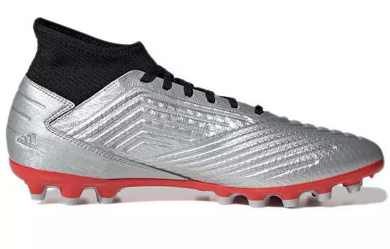 Футбольные бутсы серии PREDATOR мужские низкие серебристо-черные Adidas