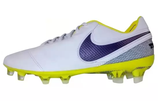 Футбольные бутсы Tiempo Legend 6 унисекс с низким верхом белого цвета Nike