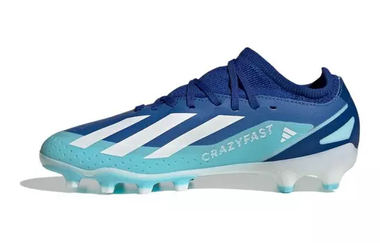 Футбольные бутсы X Crazyfast.3 унисекс с низким верхом синего/белого цвета Adidas