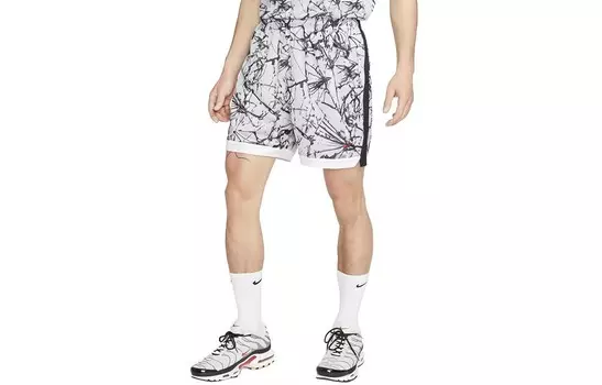 Футбольные шорты мужские белые Nike, белый