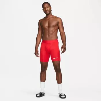 Футбольные шорты Nike, красный