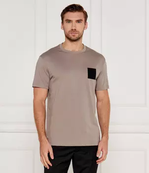 Футболка Armani Exchange Regular Fit, бежевый
