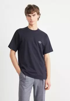 Футболка базовая FRODE LOGO Mads Nrgaard, цвет deep well