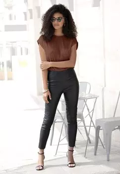 Футболка базовая LASCANA, цвет rostbraun