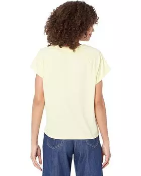 Футболка bella dahl Short Sleeve Raglan V-Tee, цвет Pale Chartreuse