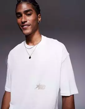 Футболка Bershka arc кремового цвета