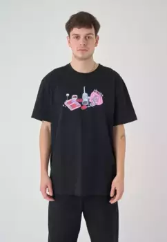 Футболка Cleptomanicx "StilllyLyfe" с ярким принтом спереди, черный