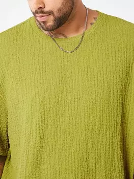 Футболка Coze Mod, короткие рукава, круглый вырез, вязаный узор, удобная в носке, заниженная линия плеча, большой размер для мужчин, подходит для повседневной носки летом Manfinity, зеленый