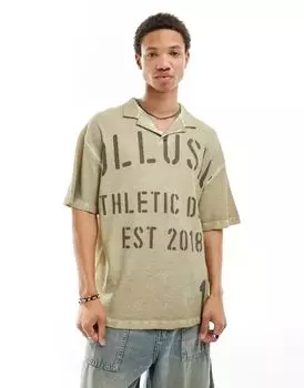 Футболка цвета хаки COLLUSION с вафельной текстурой, графическим принтом спереди и воротником-поло