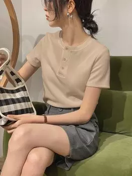 Футболка DAZY Kpop, ткань в рубчик, однотонная, пуговицы спереди, хаки