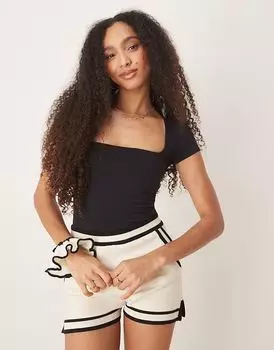 Футболка Free People с квадратным вырезом и чистыми линиями черного цвета для малышей