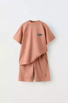 Футболка garment dye и шорты-бермуды комбинированные ZARA, цвет brick