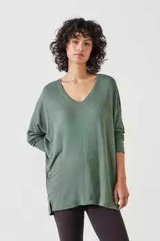 Футболка Gillian с v образным вырезом и удлиненным джерси Hush, зеленый