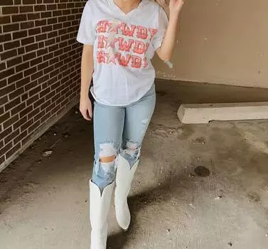 Футболка «Хауди» в белом цвете Gina Tees