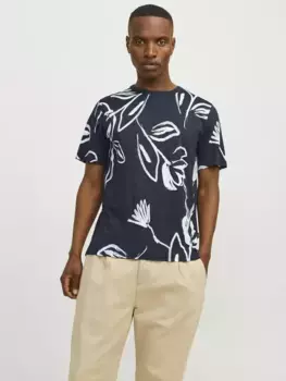 Футболка Jack & Jones "JPRBLAPALMA AOP SS ФУТБОЛКА С КРУГЛЫМ ВЫРЕЗОМ SN", синий
