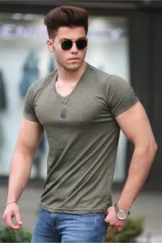 Футболка мужская Madmext с вырезом, хаки