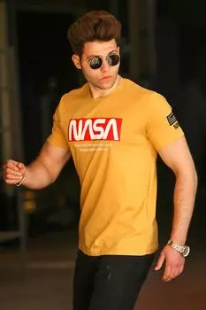 Футболка Madmext, желтый