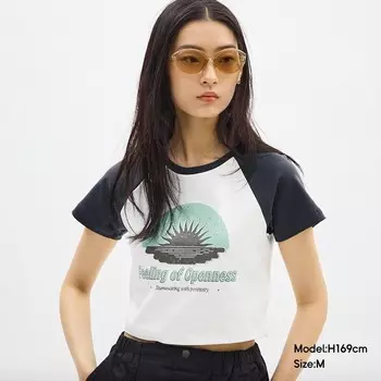 Футболка-мини GU Premium с принтом, темно-серый