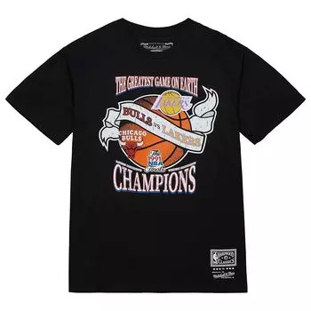 Футболка NBA CHICAGO BULLS VS. LOS ANGELES LAKERS VICTORY ROAD T-SHIRT Mitchell And Ness, цвет Schwarz