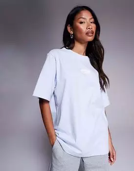 Футболка Nike Club Swoosh oversize светло-голубого цвета