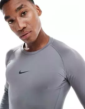 Футболка Nike Pro Training Dri-FIT muscle fit с длинными рукавами темно-серого цвета Nike Training