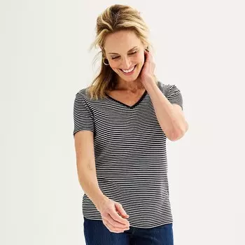 Футболка Petite Croft & Barrow Essential с V-образным вырезом, цвет Black Thin Stripe