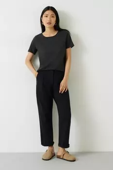 Футболка приталенного кроя и круглым вырезом Hush, черный