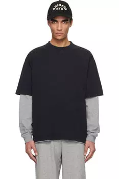 Футболка с черными нашивками Axel Arigato