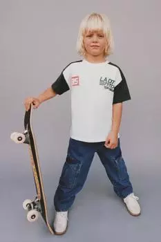 Футболка с цифровым принтом ZARA, устрично-белый