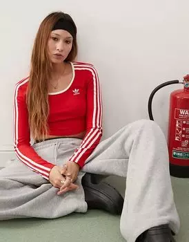 Футболка с длинным рукавом и тремя полосками Adicolor красного цвета adidas Originals