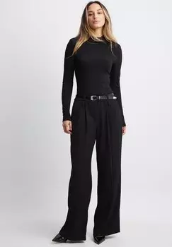 Футболка с длинным рукавом Mit Markanten Schultern NA-KD, черный