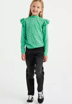 Футболка с длинным рукавом WE Fashion, зеленая