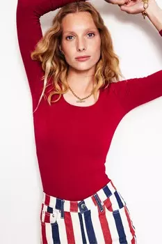 Футболка с длинными рукавами и двухслойным вырезом Boden, красный