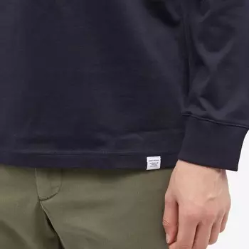 Футболка с длинными рукавами и стандартным карманом Norse Projects