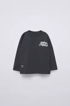 Футболка с граффити ZARA, черный