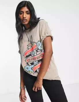 Футболка с графическим принтом ASOS DESIGN и каменным кинжалом hot fix true love