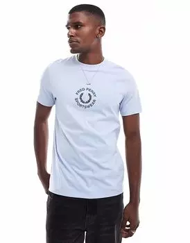 Футболка с графическим принтом Fred Perry светло-голубого цвета