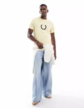Футболка с графическим принтом Fred Perry желтого цвета