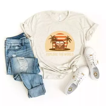 Футболка с короткими рукавами и рисунком Explore The World Van Simply Sage Market