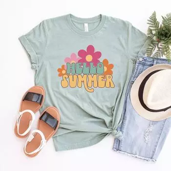 Футболка с короткими рукавами и рисунком Hello Summer Flowers Simply Sage Market