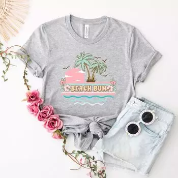 Футболка с короткими рукавами и рисунком в полоску Beach Bum Stripes Simply Sage Market