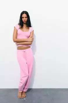 Футболка с круглым вырезом в ребре ZARA, розовый